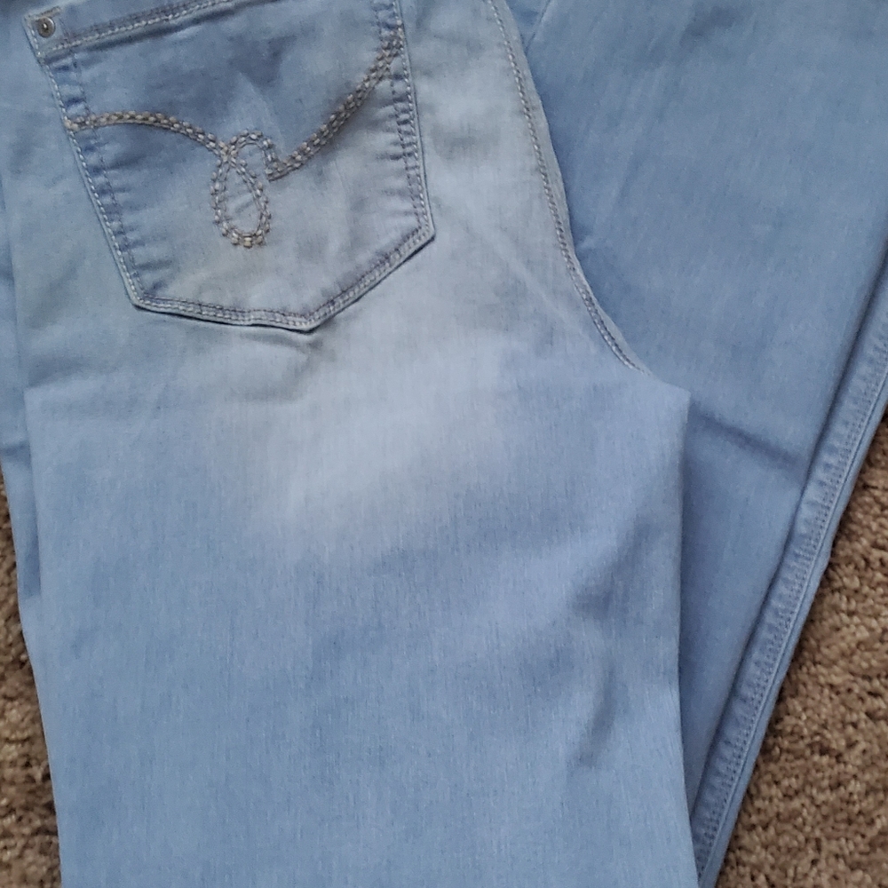 Womens jeans